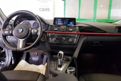 BMW 320d XDrive 135kW Aut Sport palubní deska