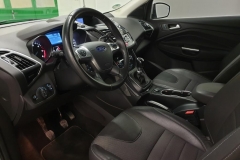 Ford Kuga 2.0 TDCI 103 kW Titanium 2014 palubní deska