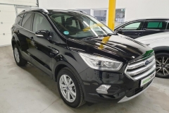 Ford Kuga 2.0 TDCI 110 kW předek