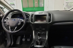 Ford S-MAX 2.0 TDCi 110 kW Titanium interiér