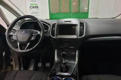 Ford S-MAX 2.0 TDCI 110 kW Titanium interiér